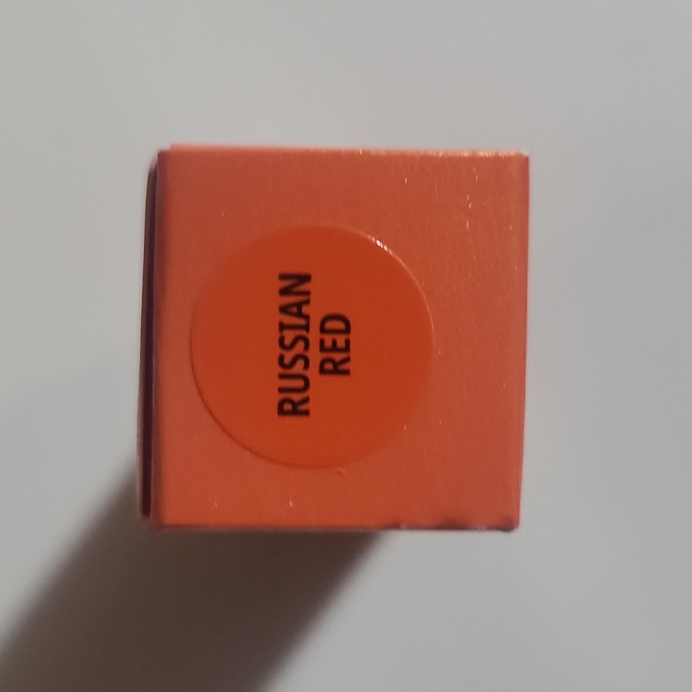 MAC Russian Red Matte Lipstick Lunar New Year - Picture 12 of 12